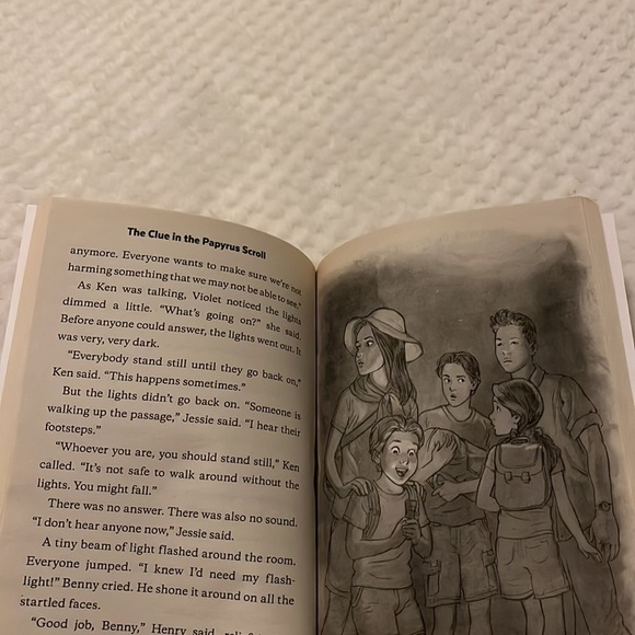 The Clue in the Papyrus Scroll by Gertrude Chandler Warner - Picture 6 of 6